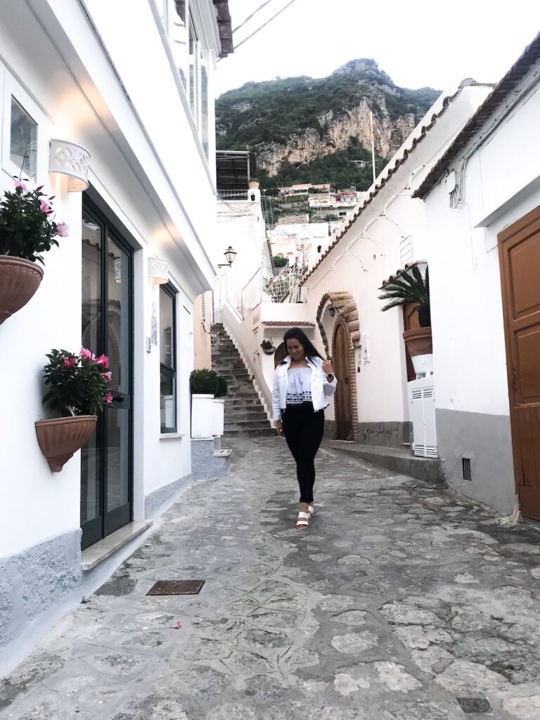 travel blogger in positano, italy